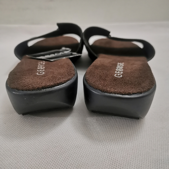 NWT! George Sandals - Picture 5 of 10